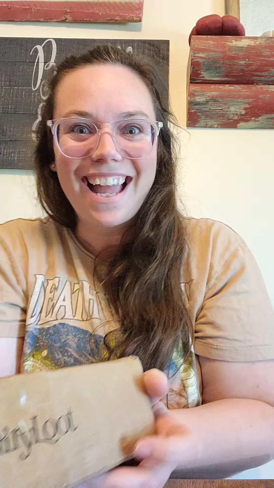 @Rhaynebow