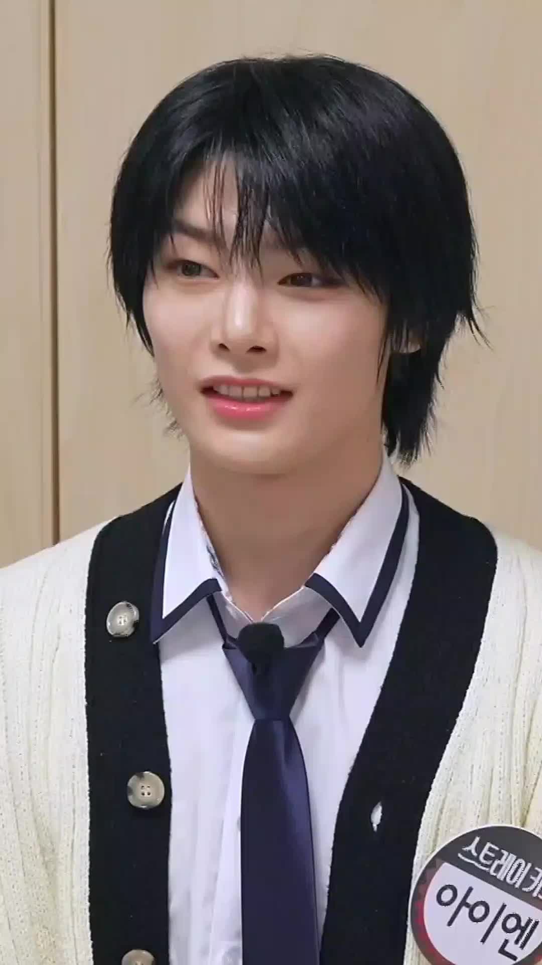 @𝓨𝓲𝓷𝓰𝓨𝓾𝓮. Hwang Jeongin