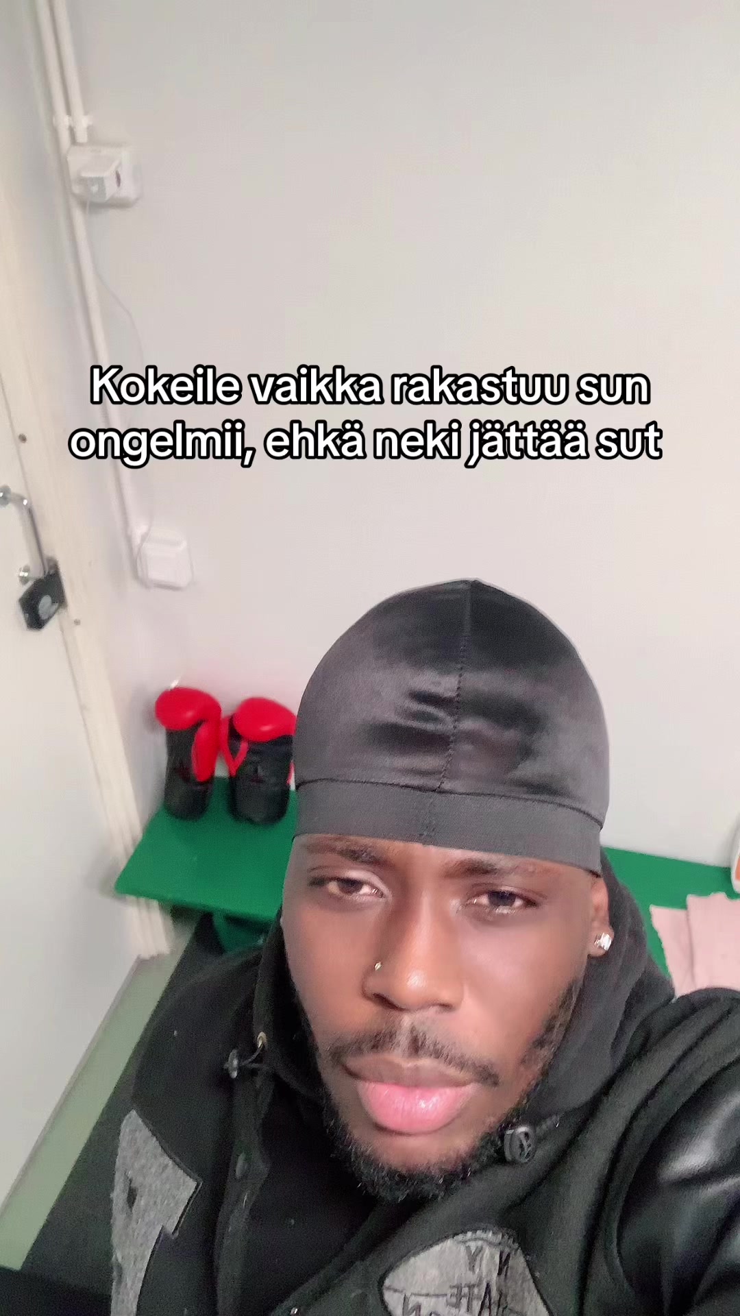 @PAPINEXTDOOR