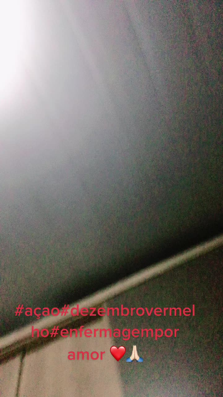 @JulianaPoorto