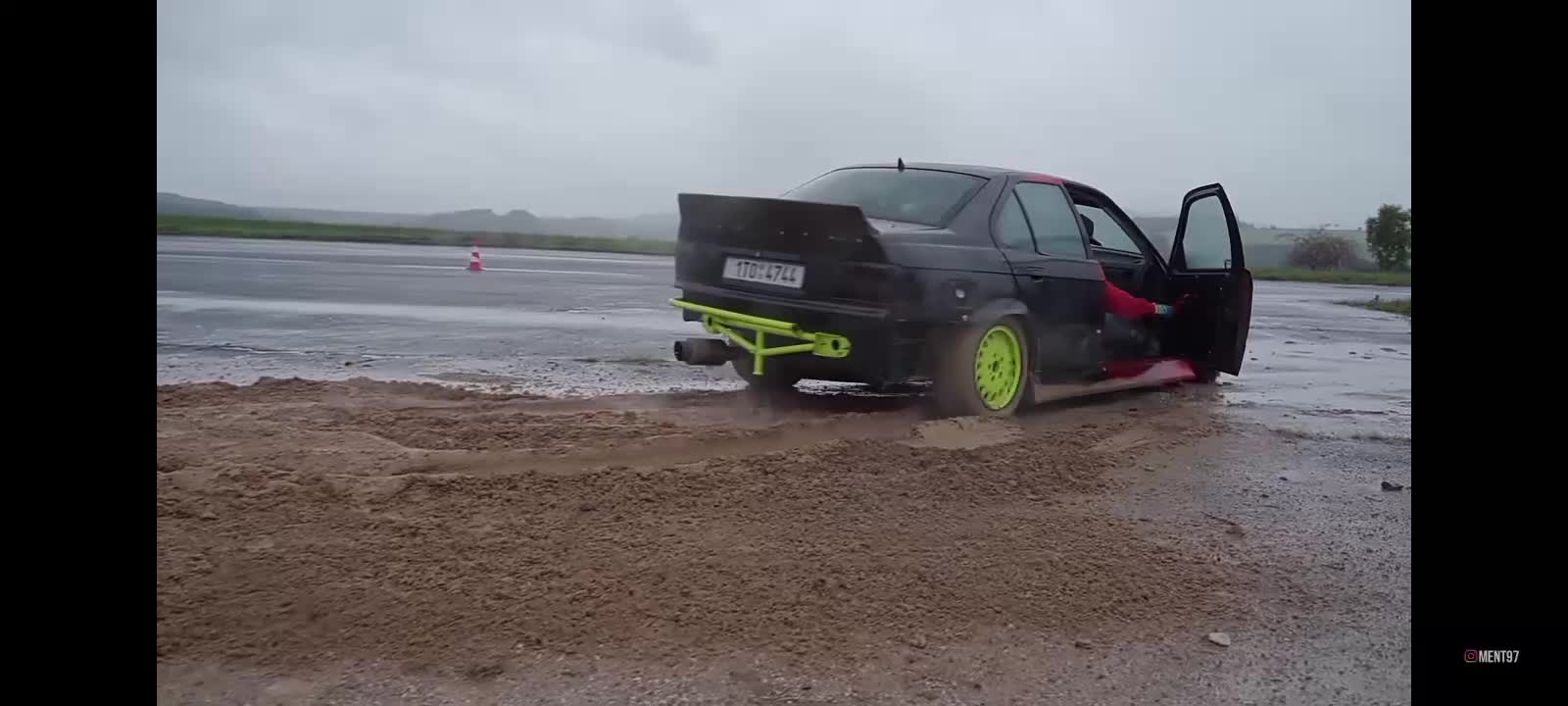 @BMW🗿🔥