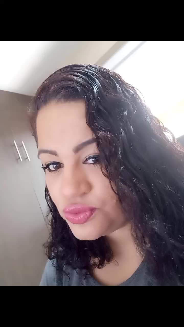 @D&eacute;bora