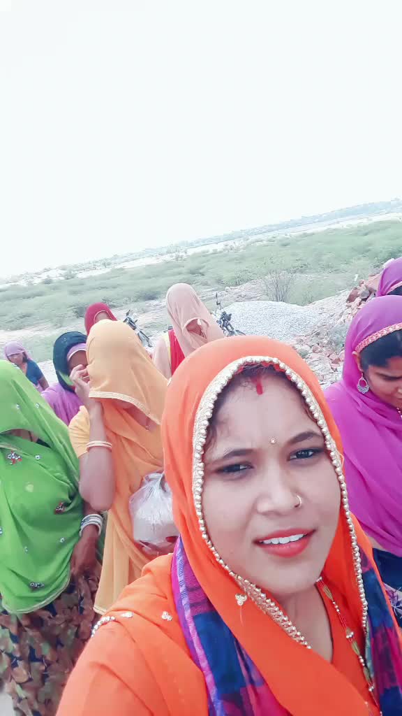 @Sunita Meena