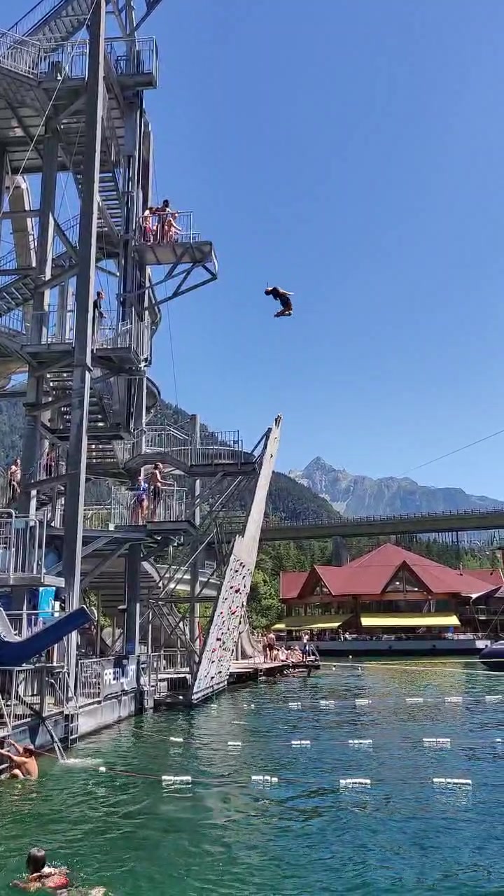 @HANDL_DIVING