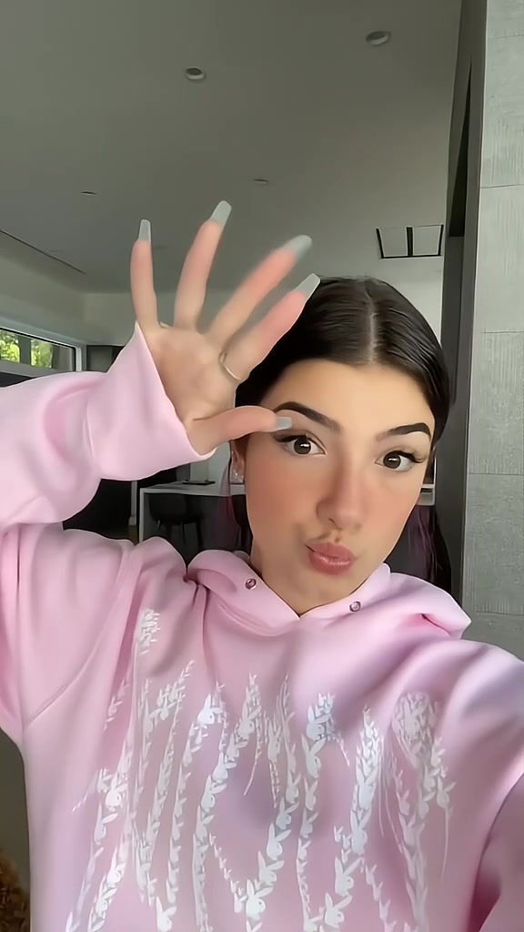 @★