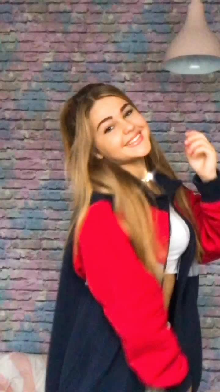 @No&euml;lle
