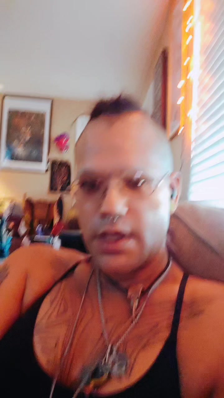 @Mara_Corvina
