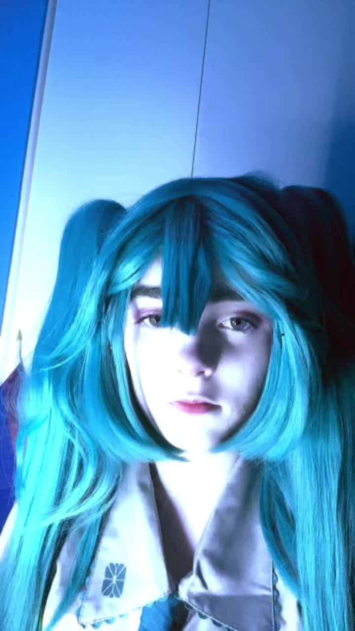 @kat <33