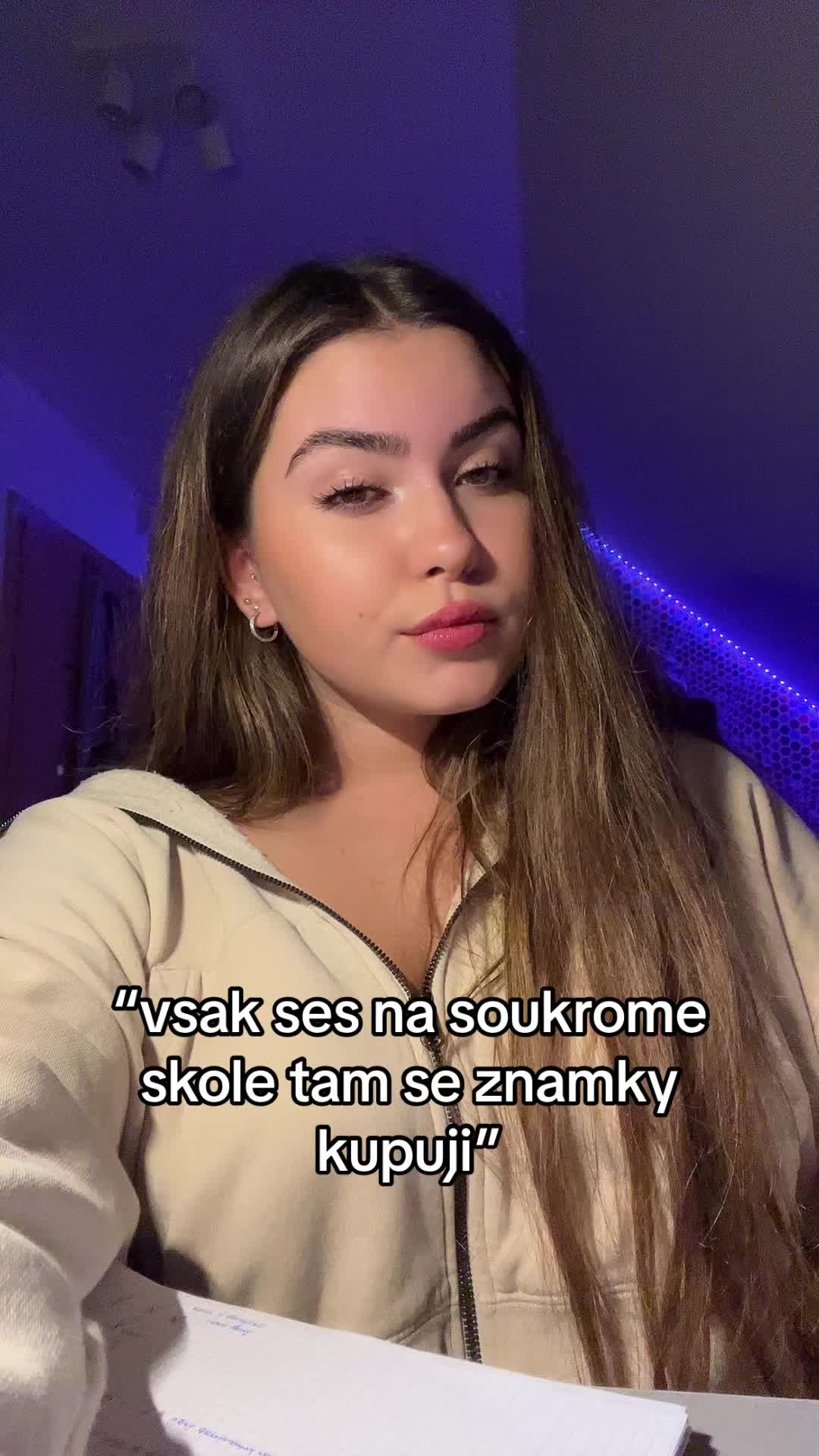 @Mia Nechutová