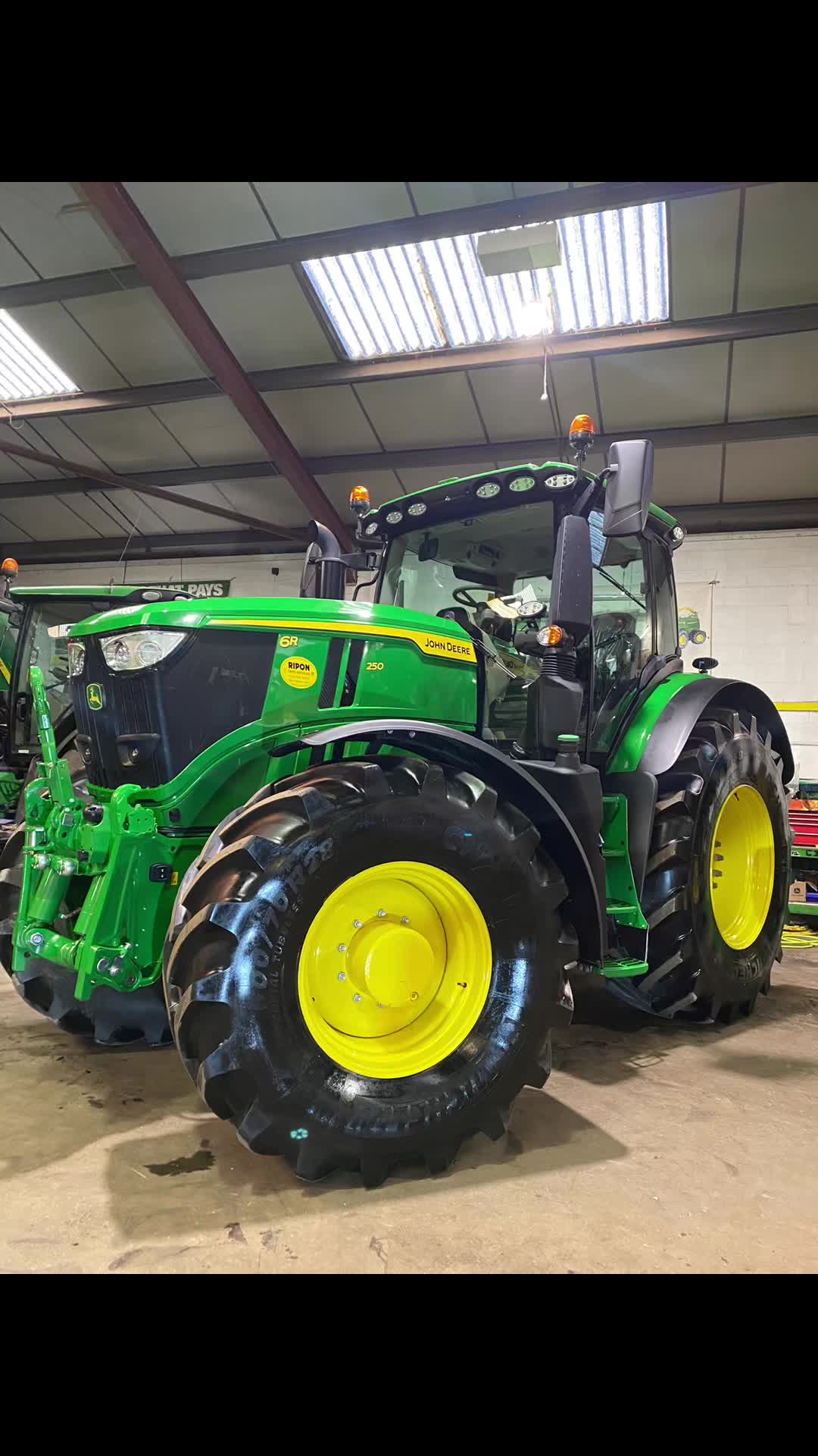 @Becca🚜