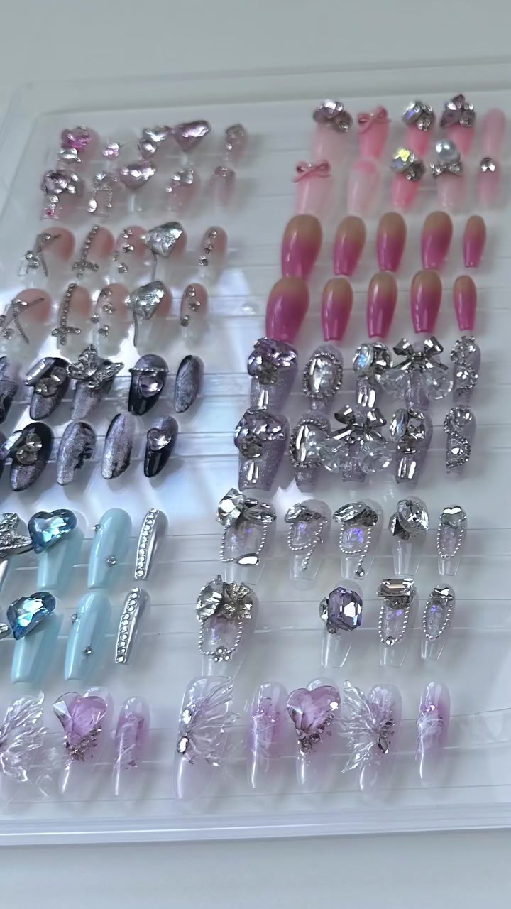 @Glam Ready Nails