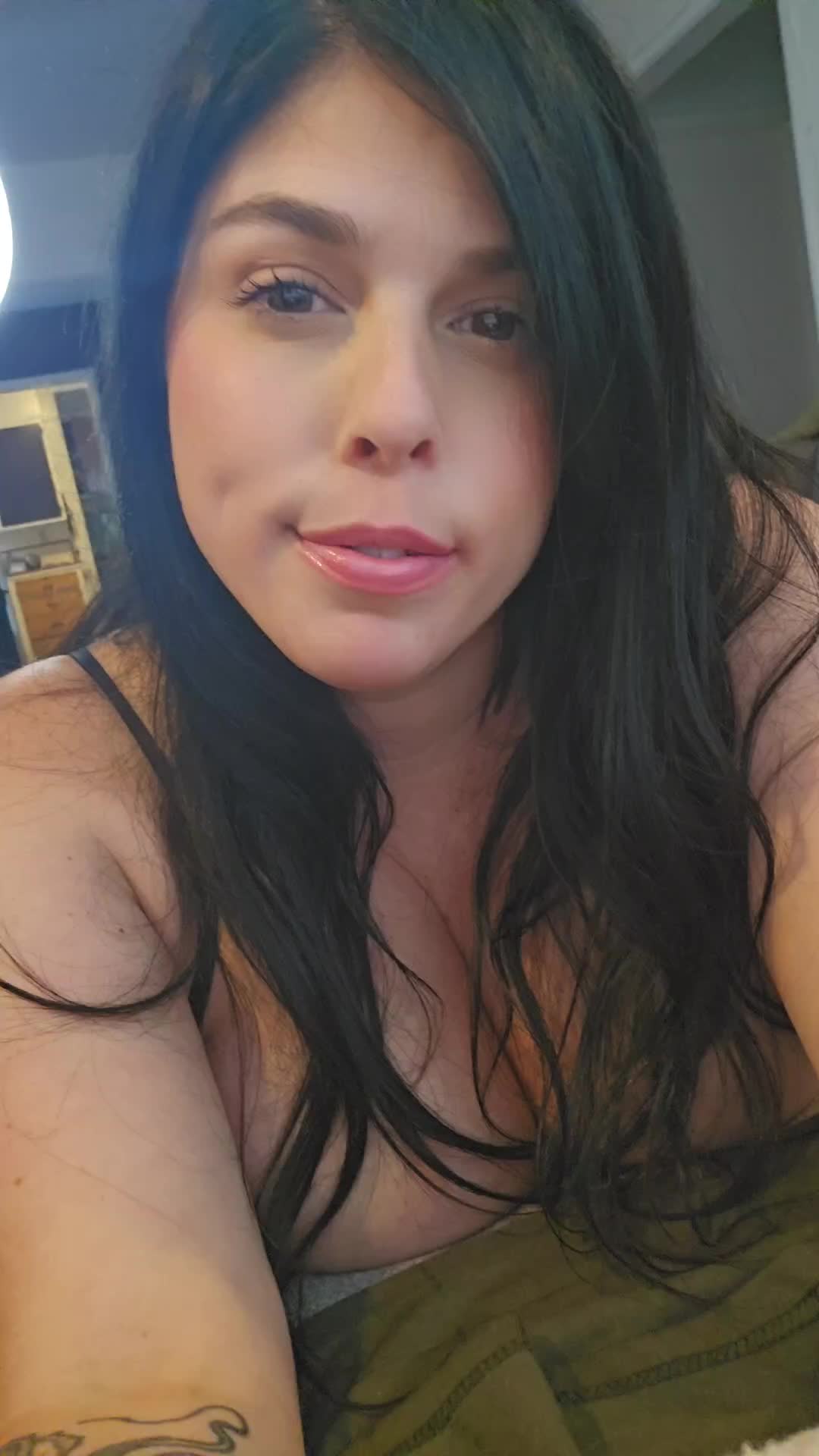 @sheisatang8