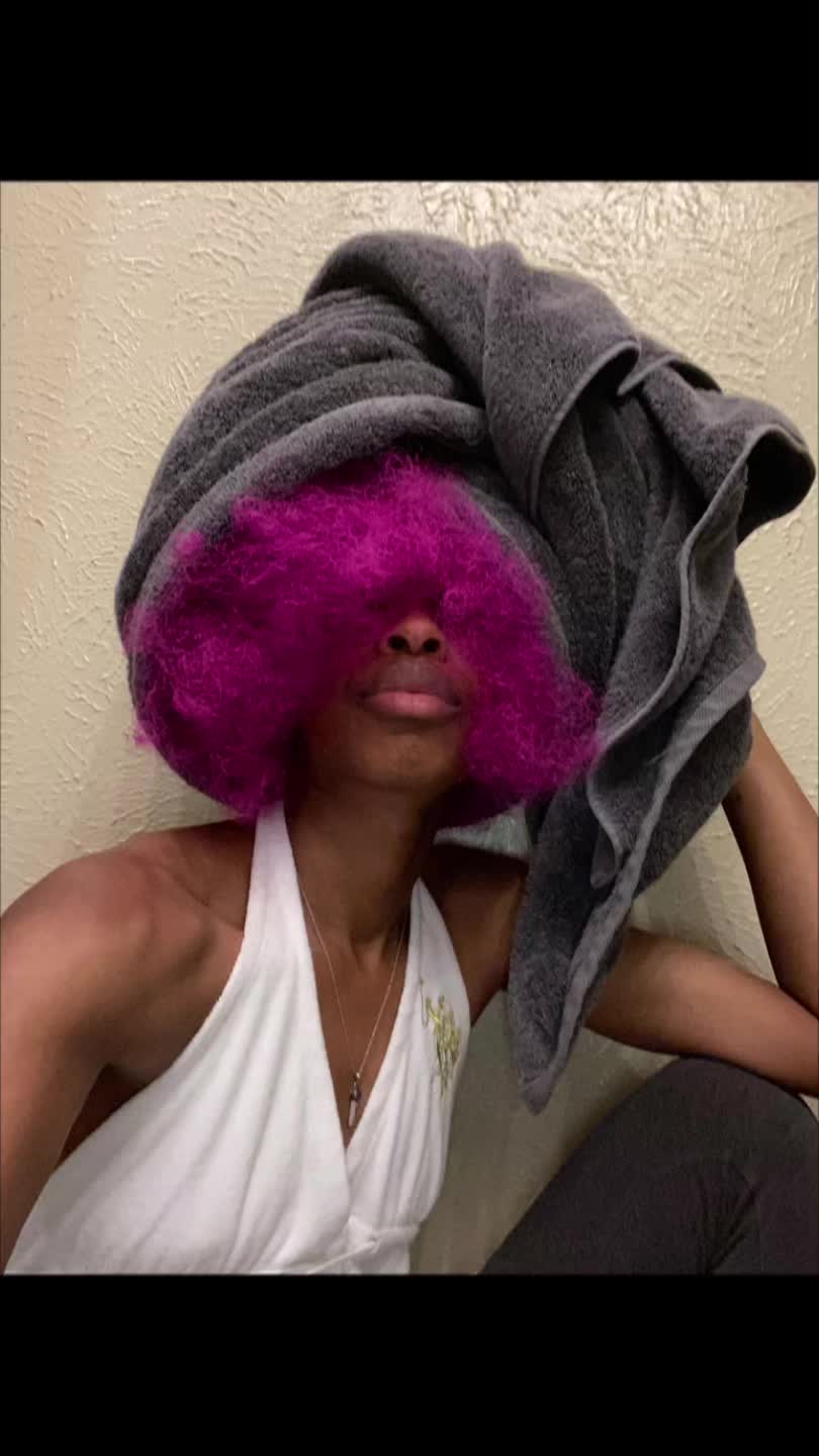 @LilPinkFro