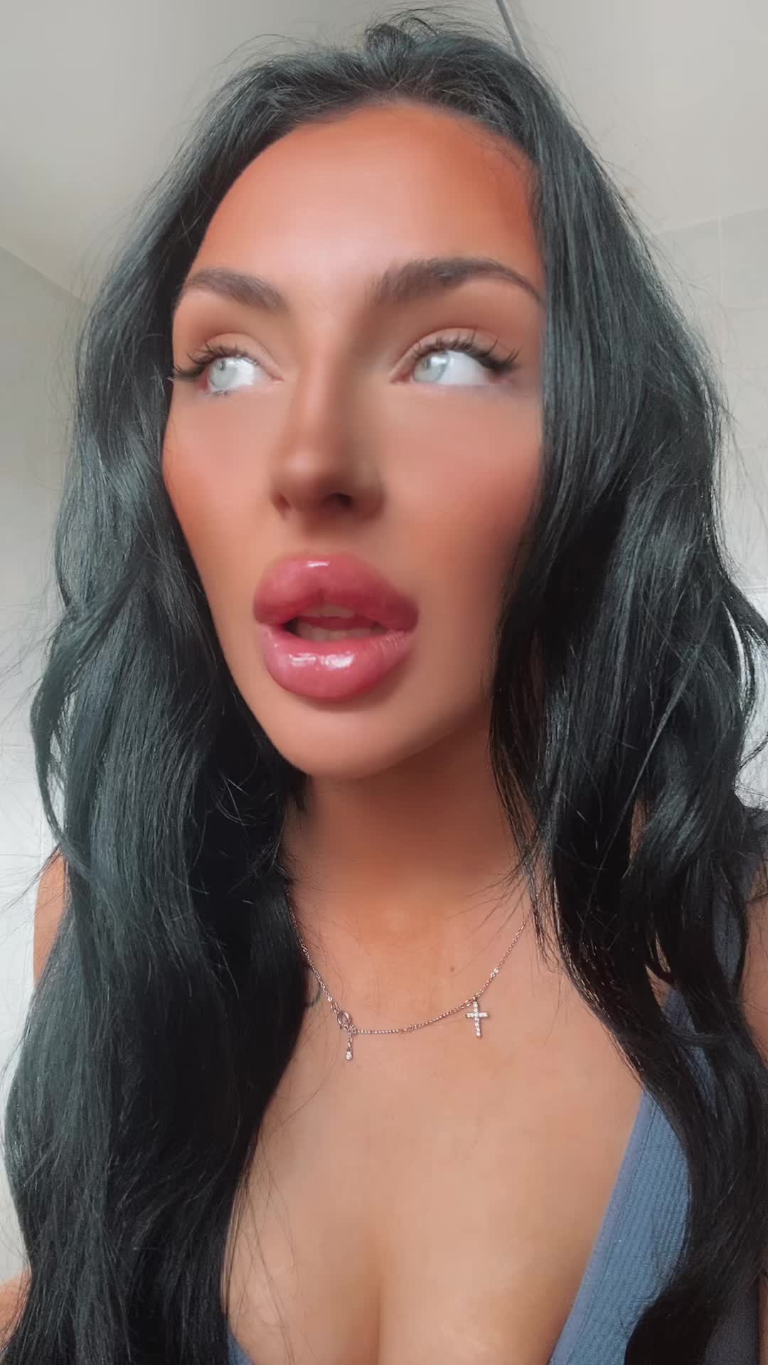 @Morgan Louise New X