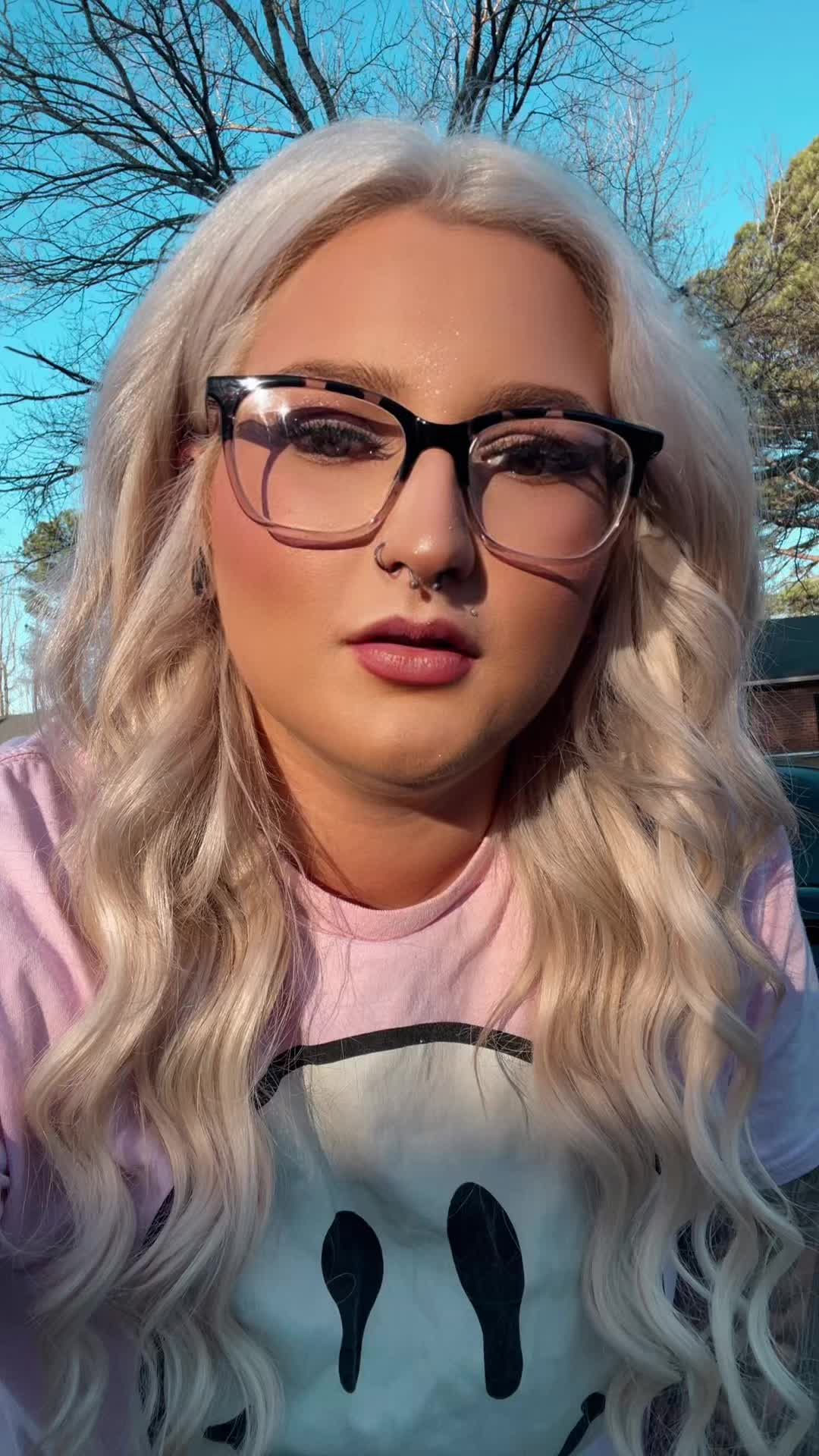 @Blondebarbie_501