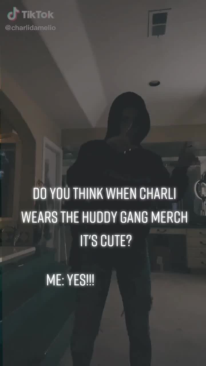 @💕lil charli💕