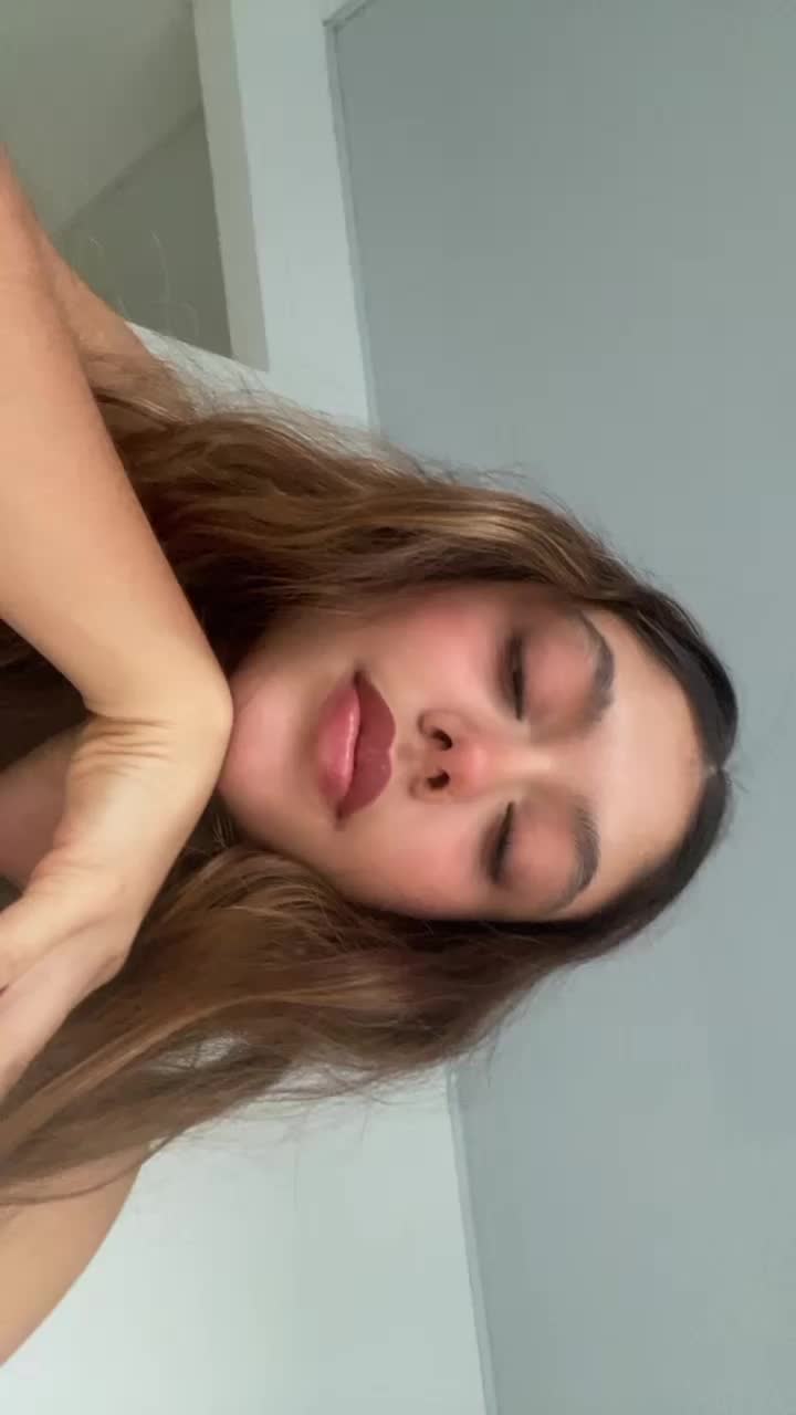 @IG: pamela_flores_x