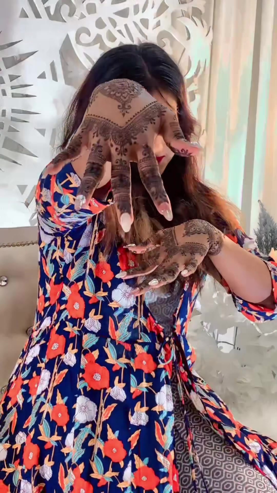 @Daisy Stains Henna