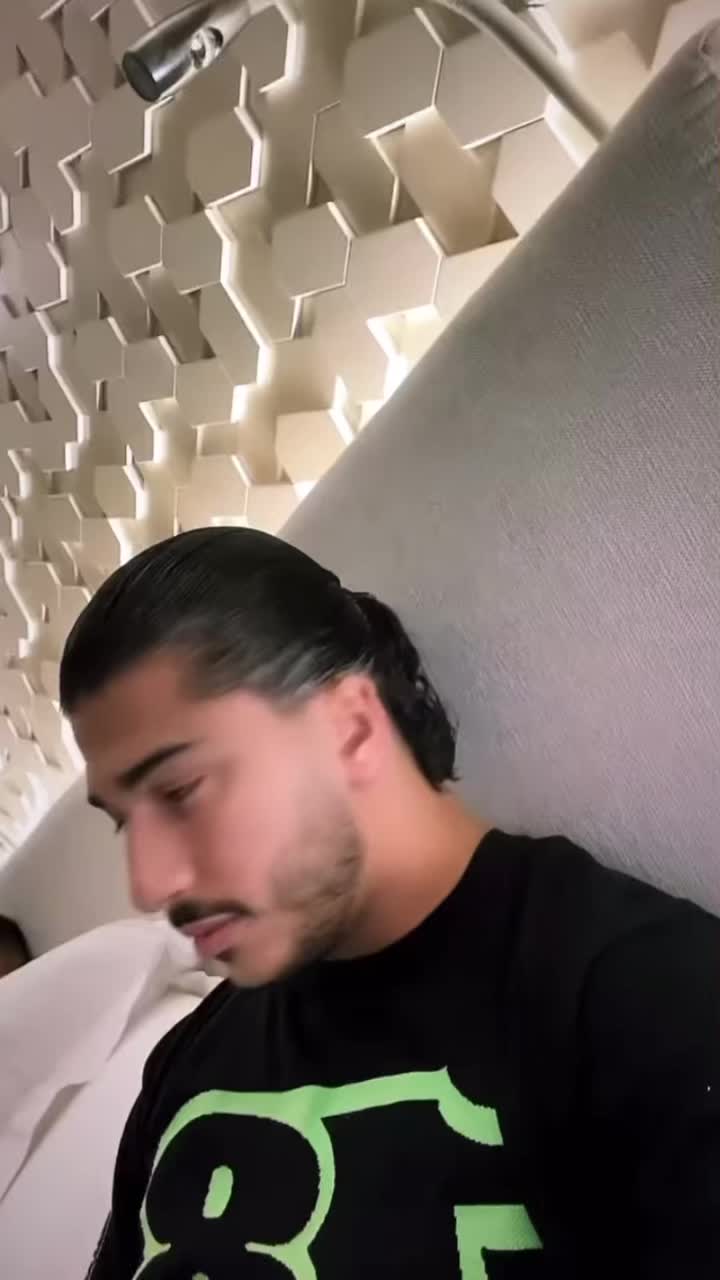 @Mero_428