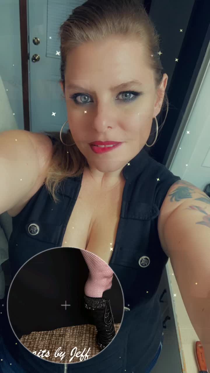 @MadamPhoenixRose