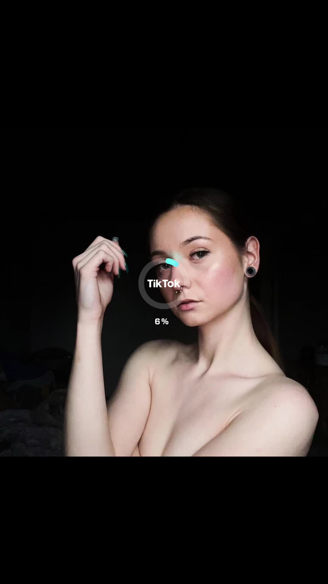 @E l l a . ๐ป