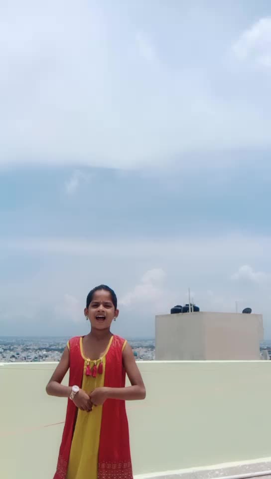 @rowdy girl poojitha