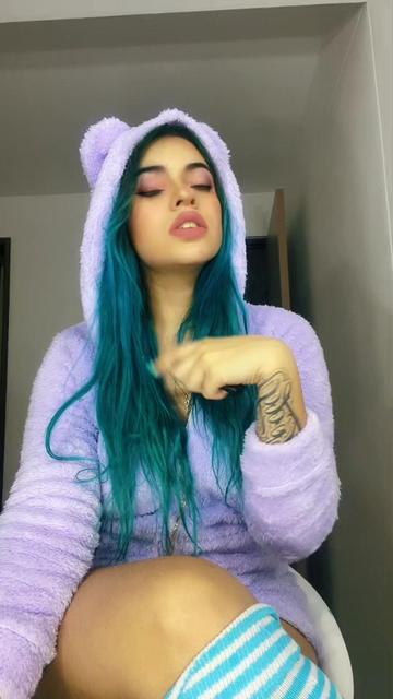 @Meloodyy18