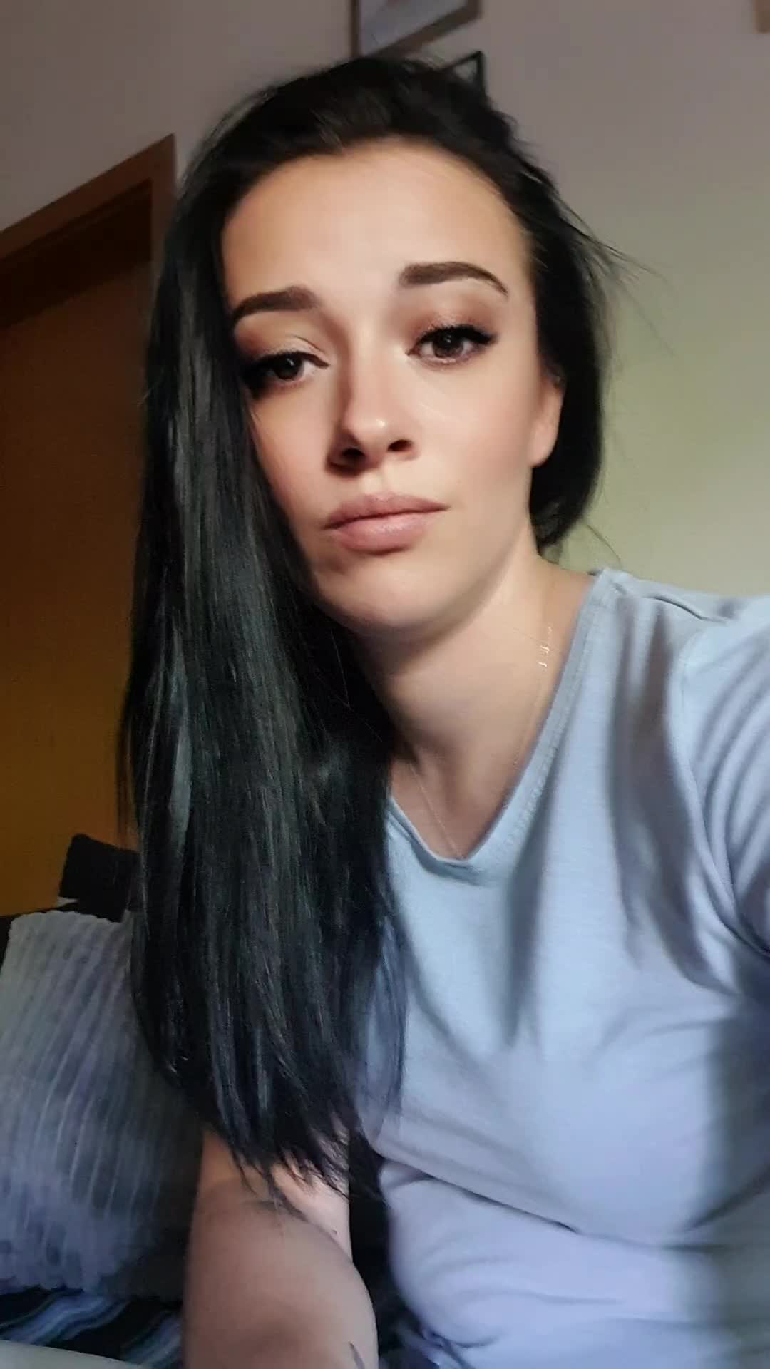 @laliika <3