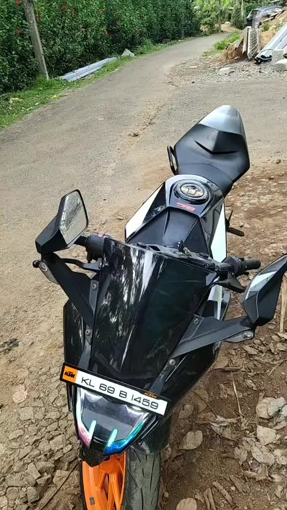 @chain_smoker_06