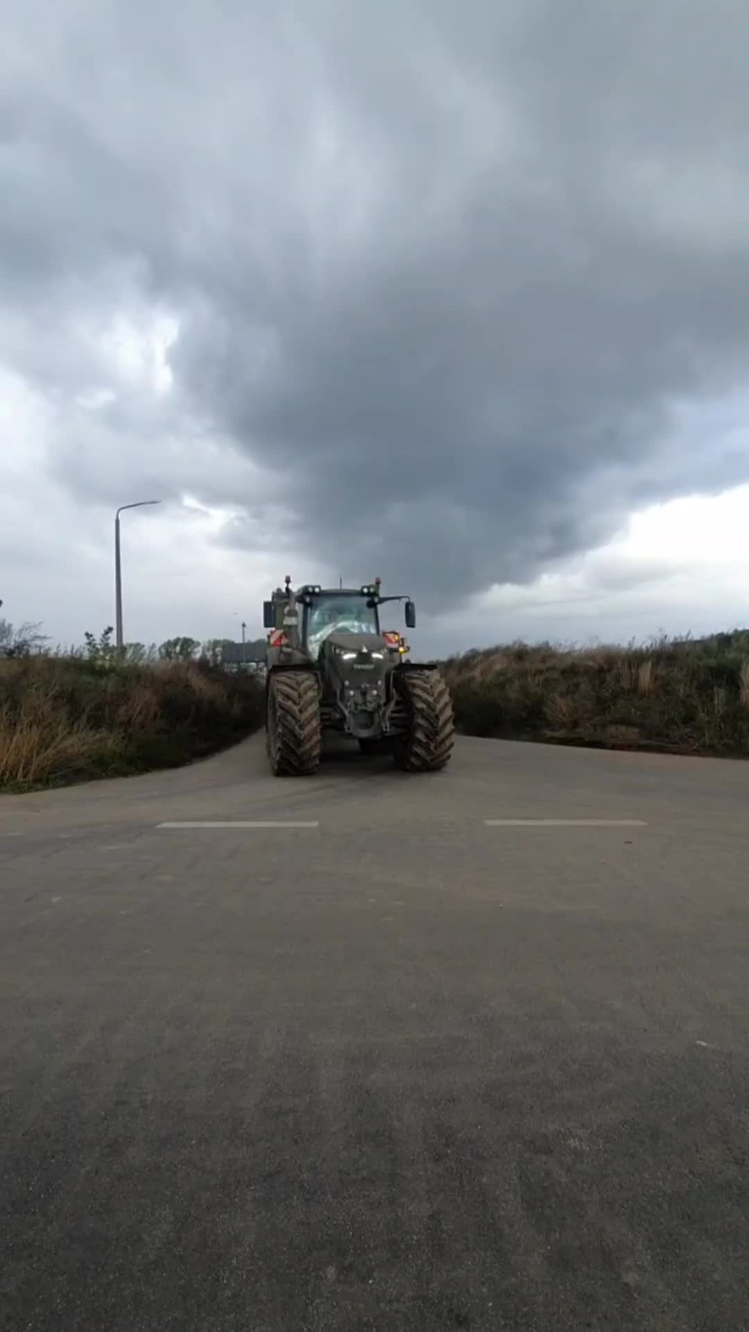 @︎︎︎︎Agrarfabix🌾🚜