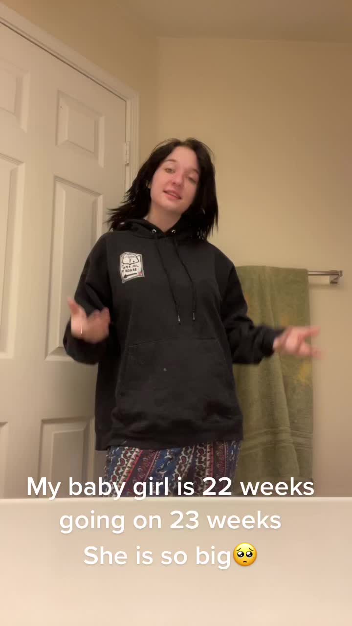 @LizzieG