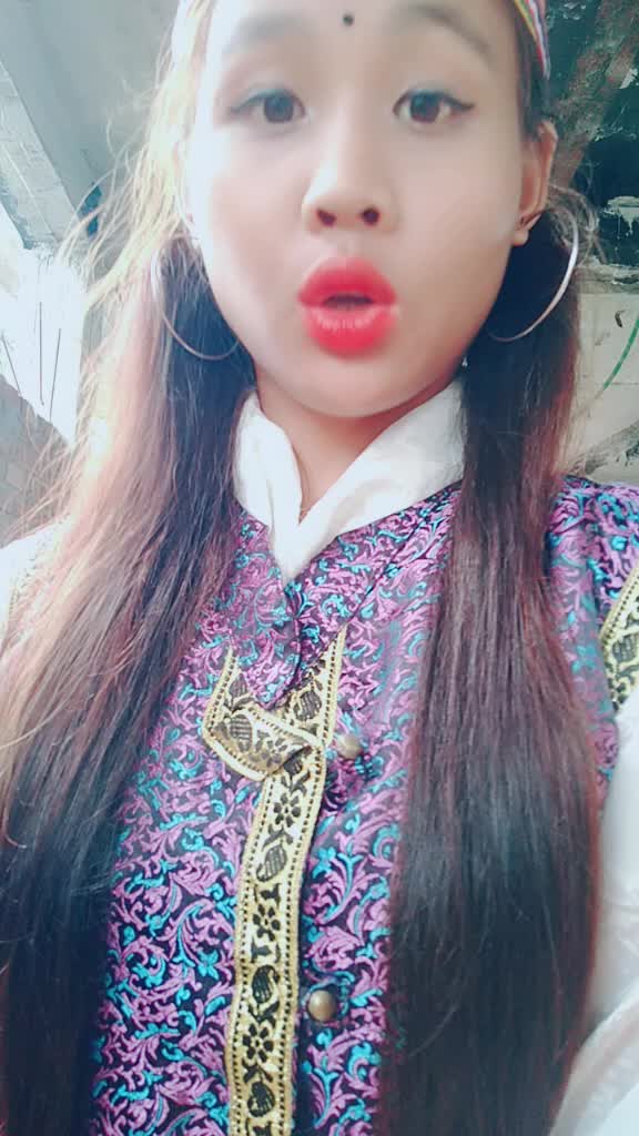 @biinii gurung