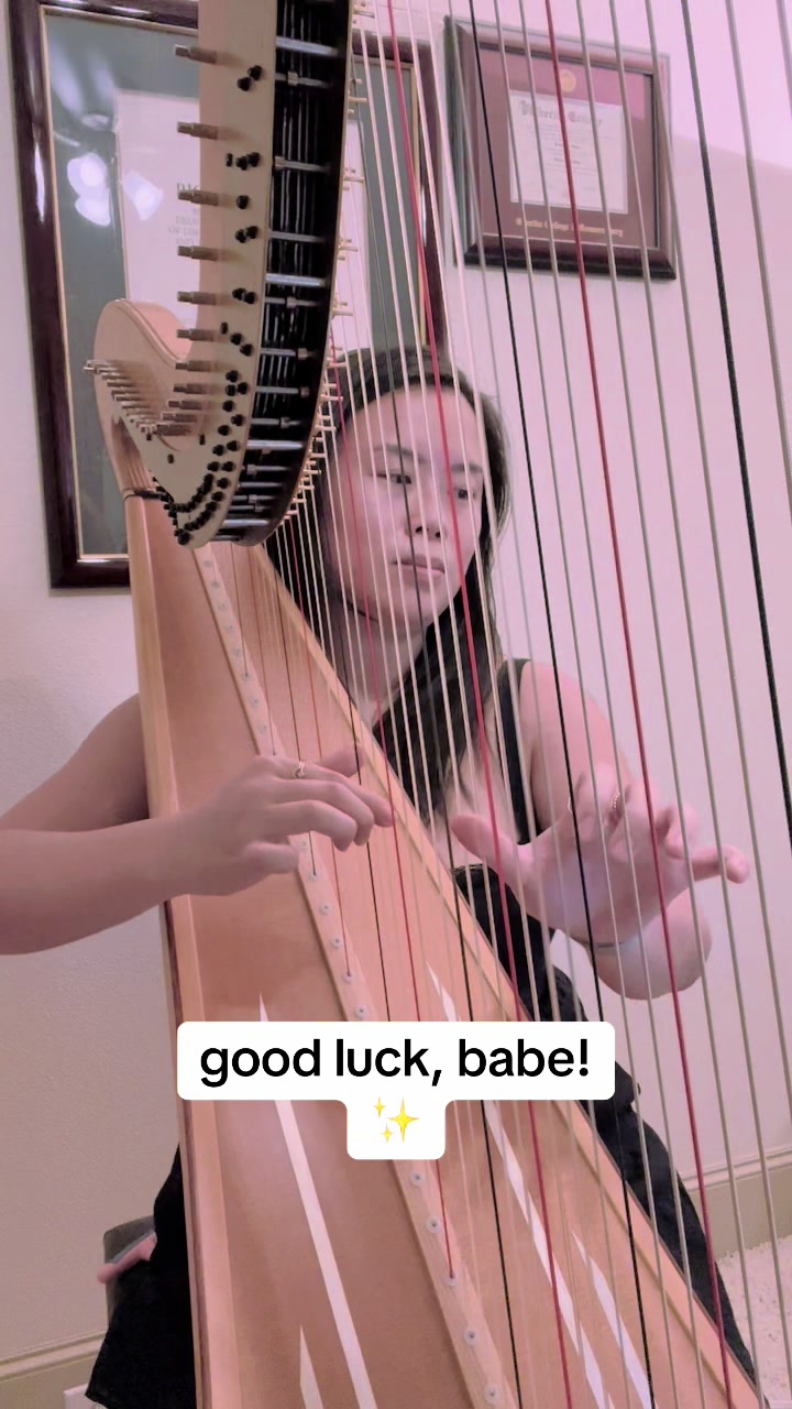 @kelseyshamharp