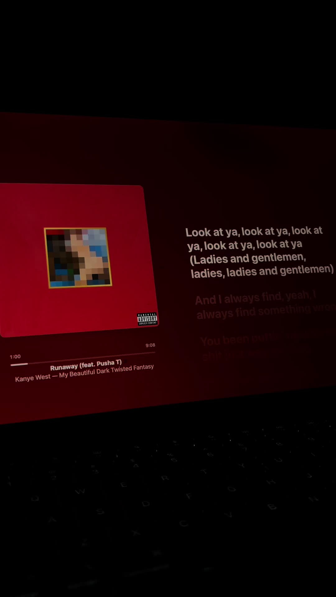 @🎧