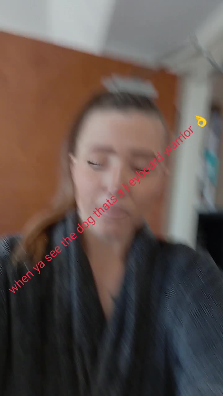 @annielizzybee1992