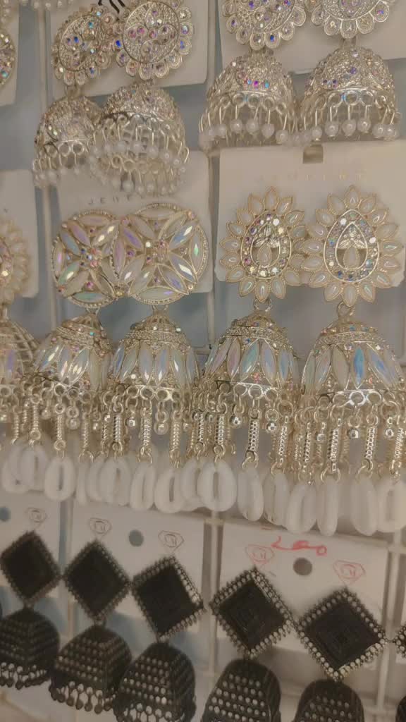 @EARRINGS IN YOUR AREA