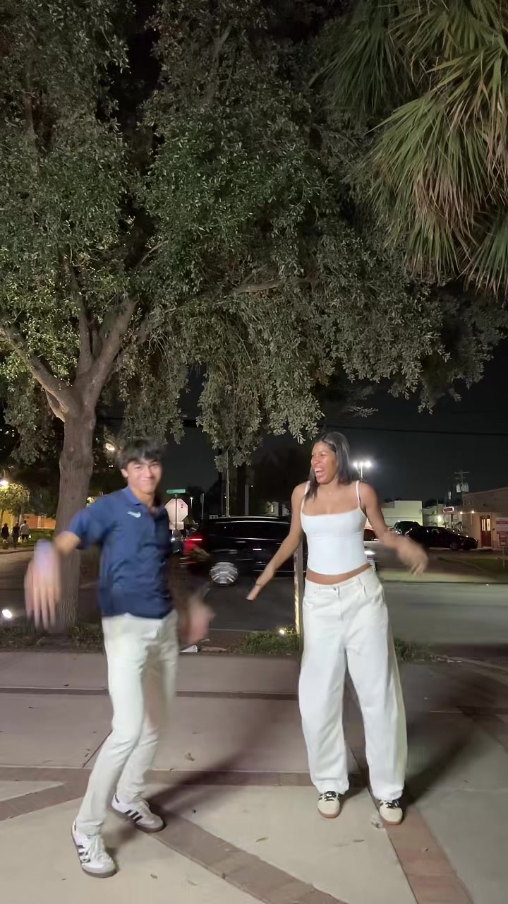 @C&aelig;.