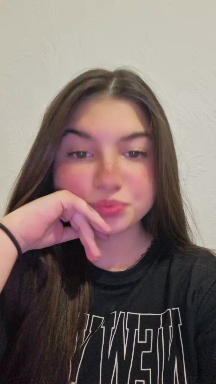 @🖤