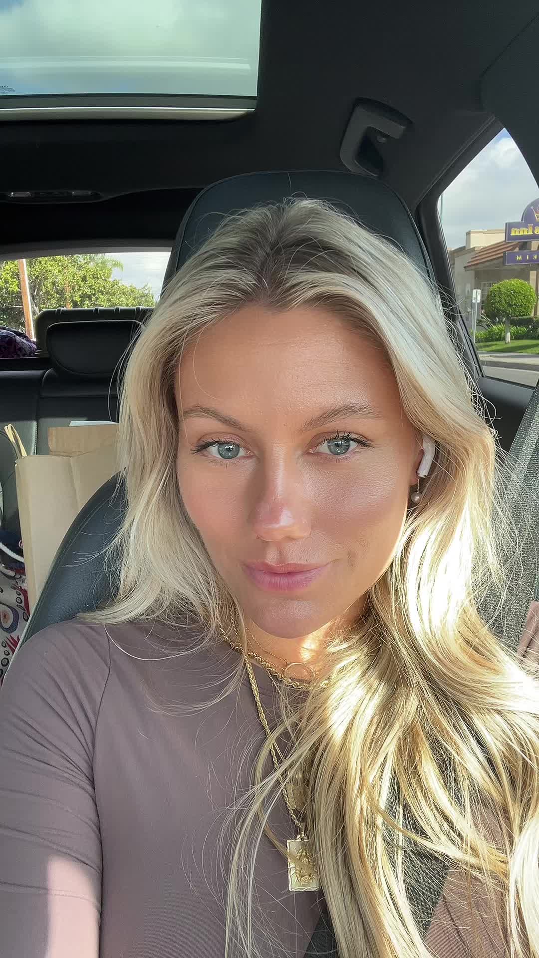 @Lo✨