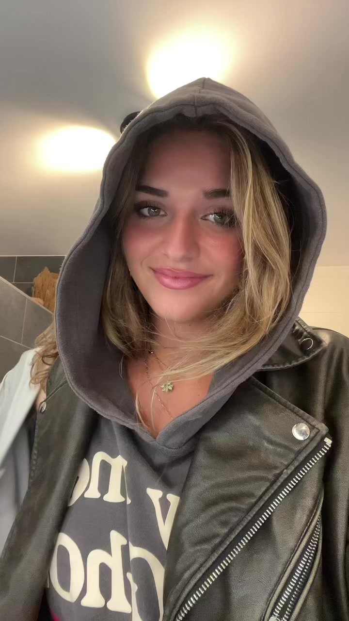@Elsa González