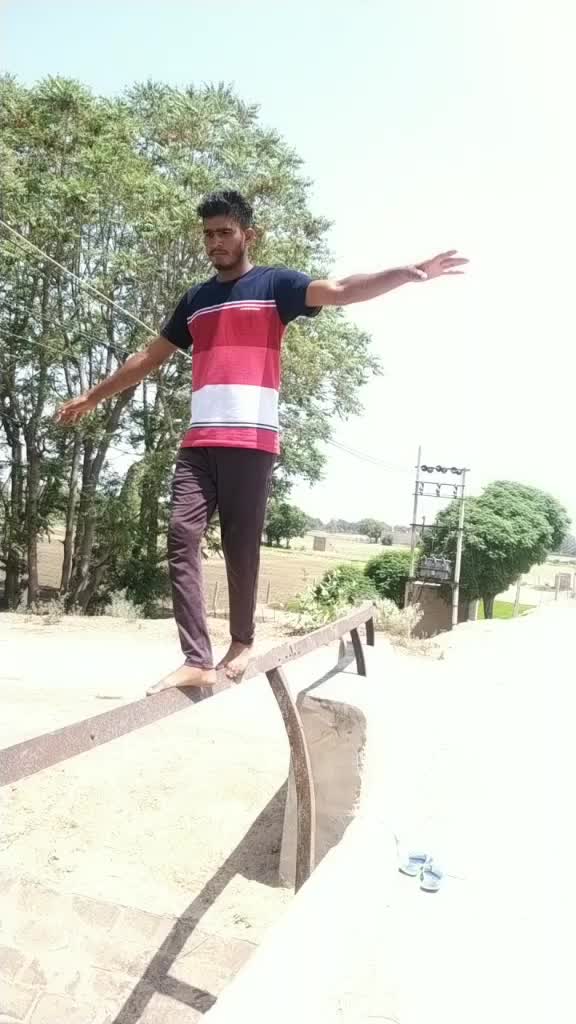 @R a
