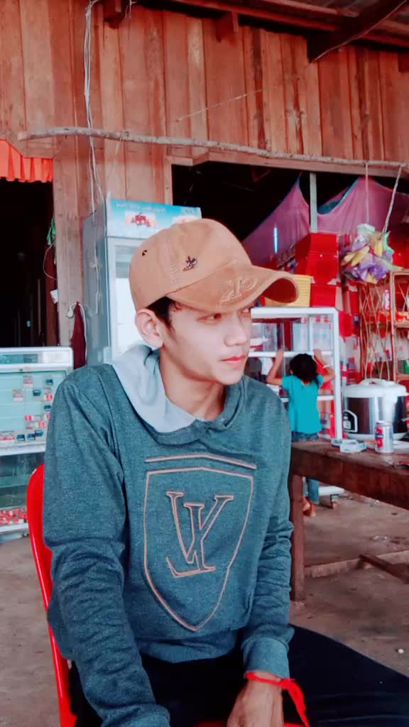 @ប្រូជើញ💖😍