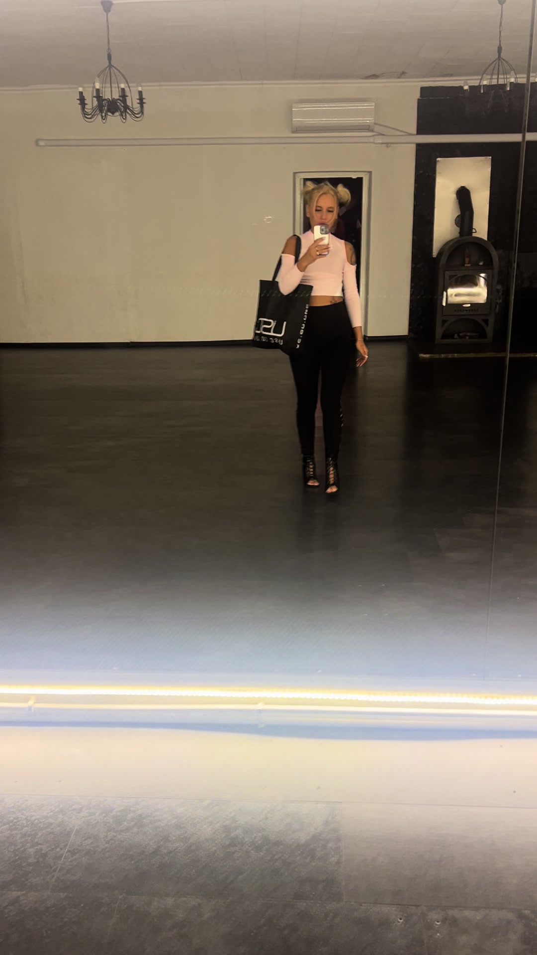 @PaneleSimona