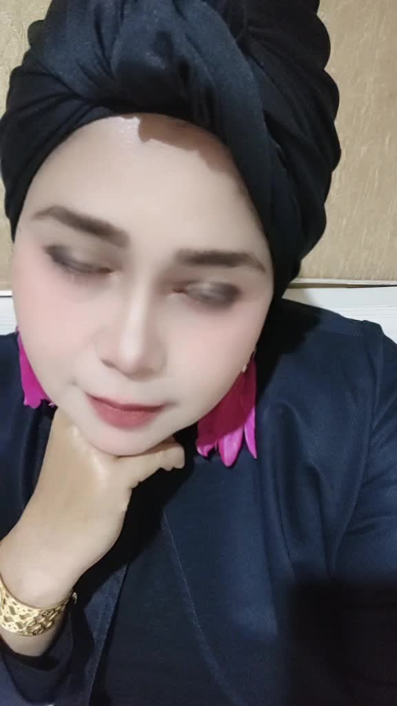 @Elly Satiti