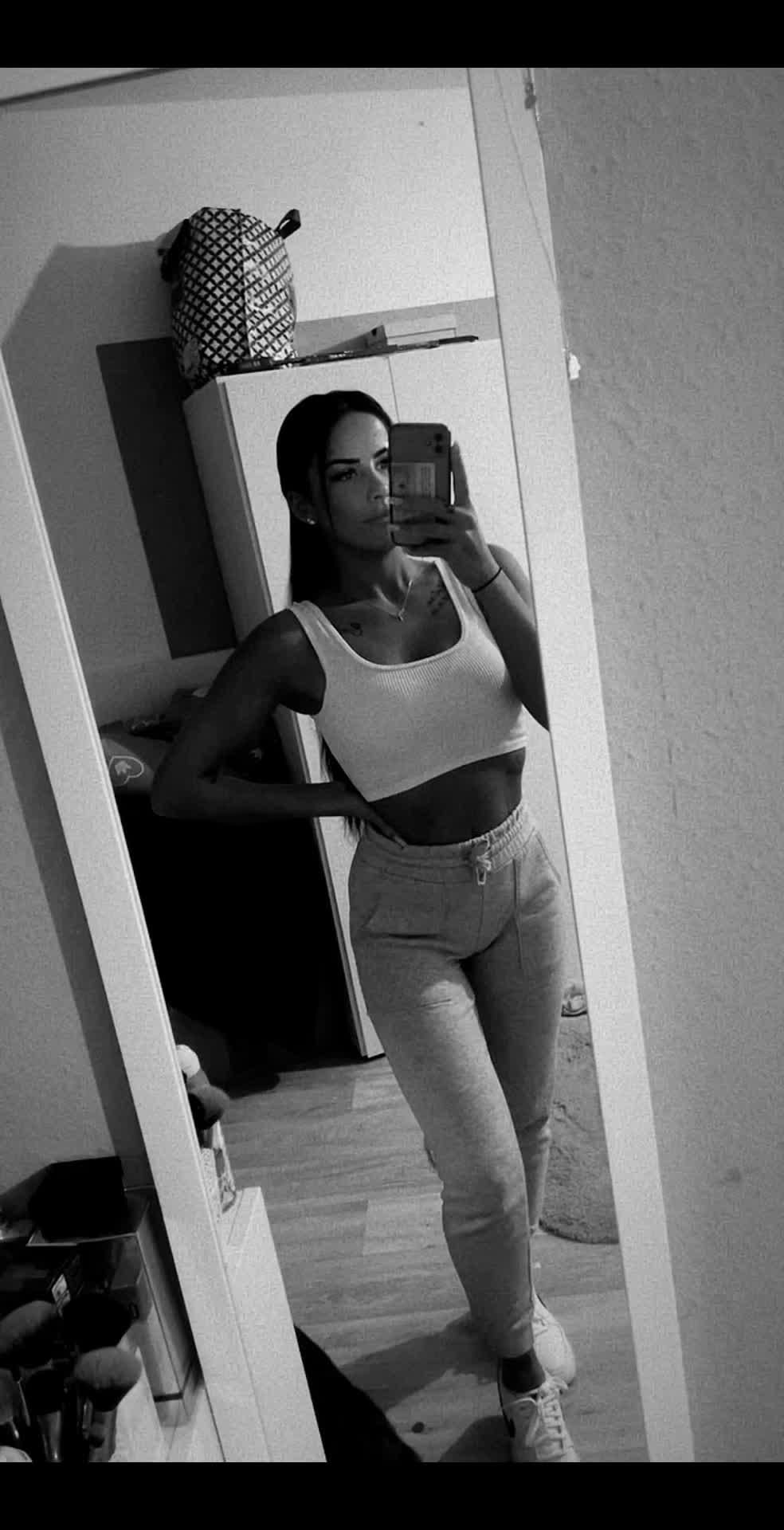 @Vanessa 🖤