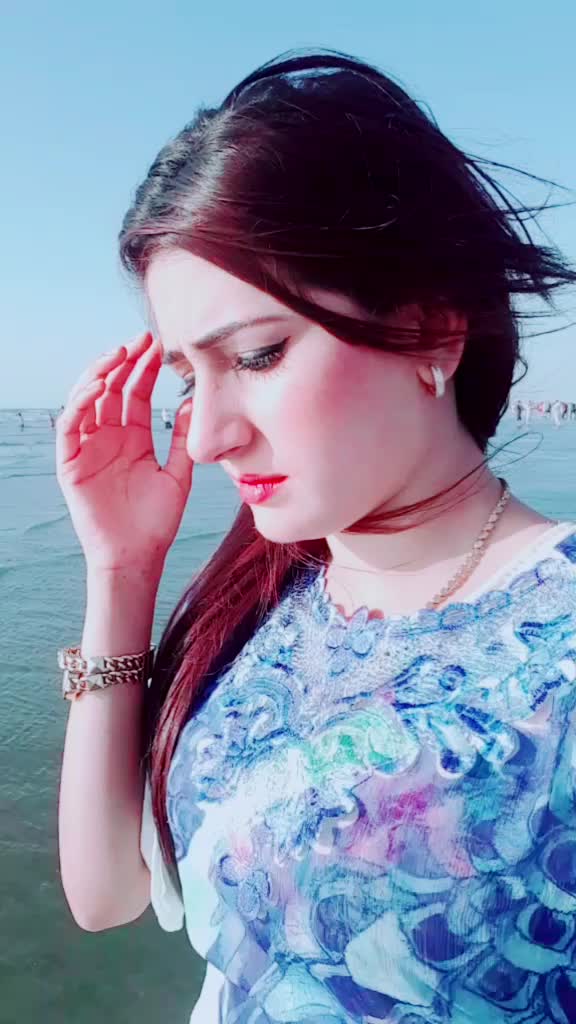 @Alina Bhatti