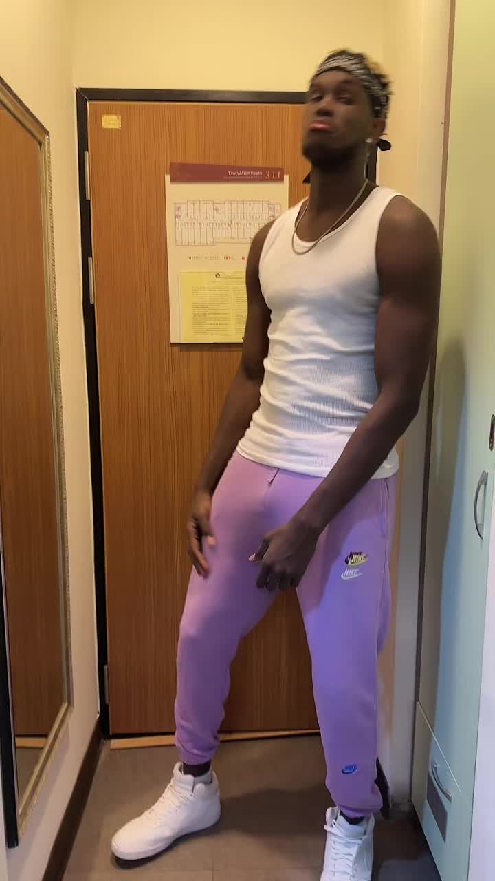 @Mo
