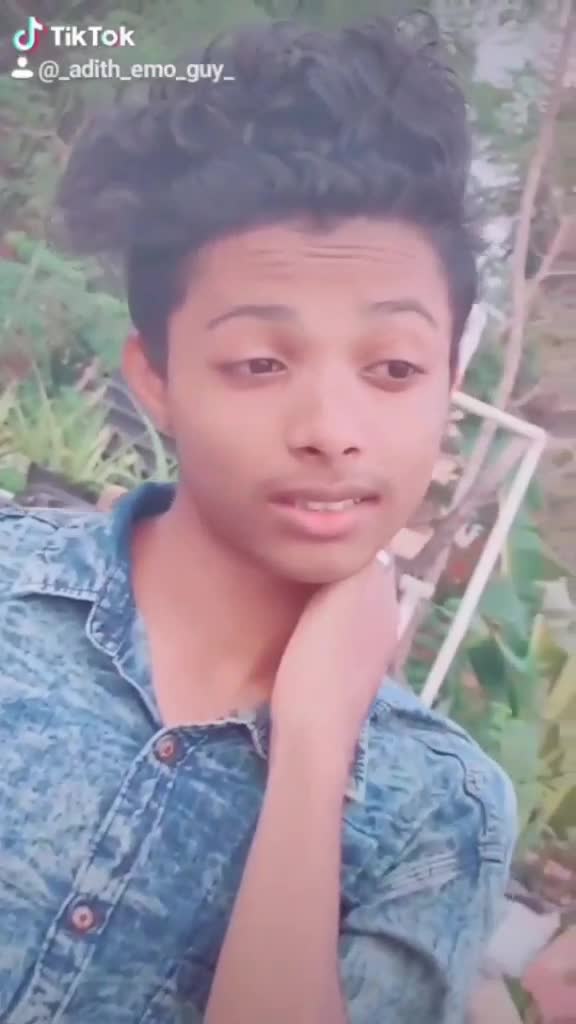 @_adith_emo_guy_