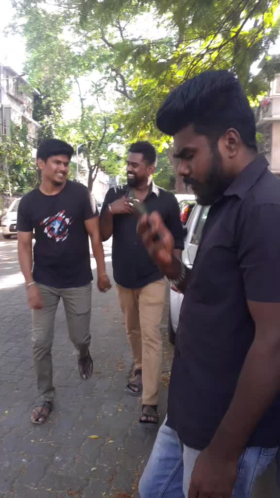 @vigneshTVR