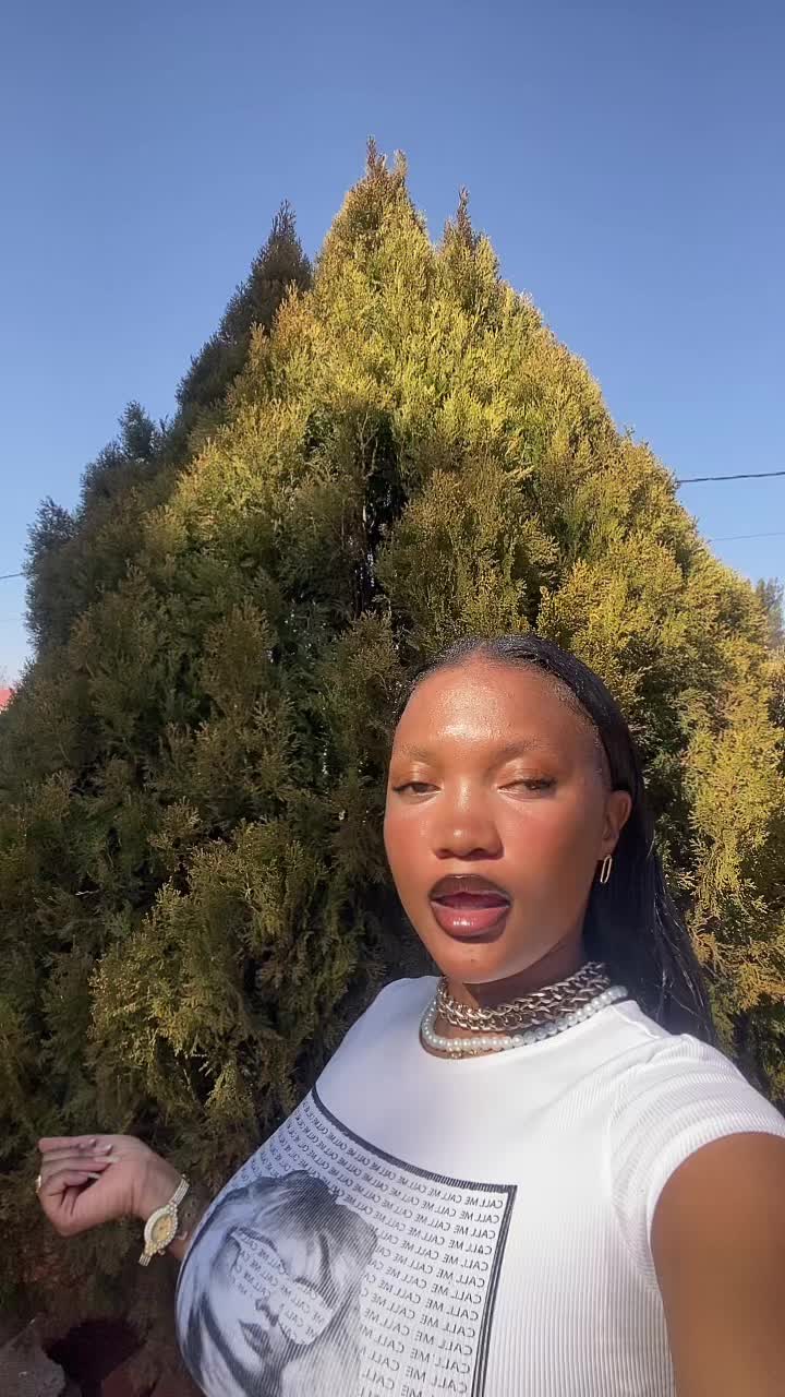 @thethronee